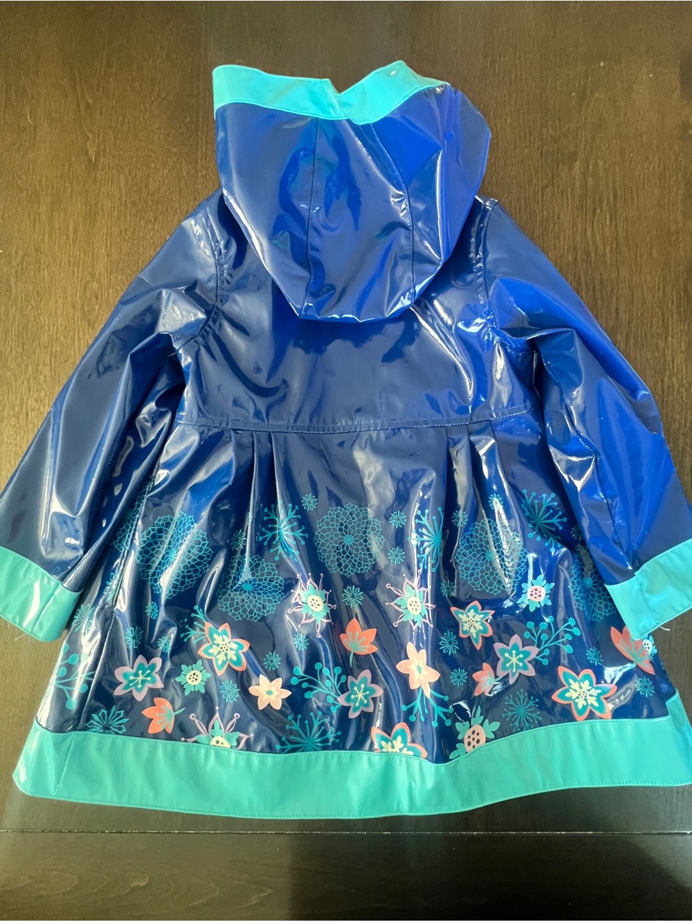 Calling all Elsa lovers!! Disney Girls' Blue & Teal Floral Hooded Raincoat